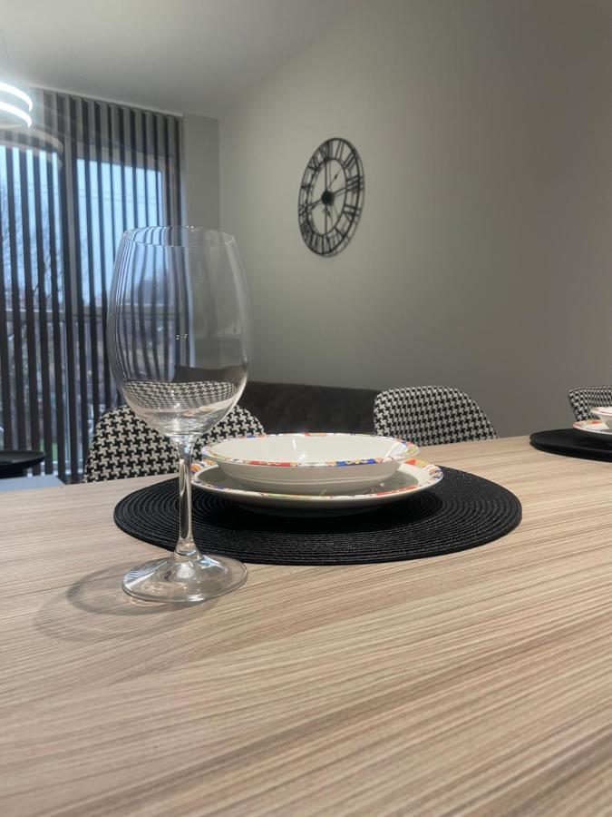 Apartments Mir Varna City מראה חיצוני תמונה